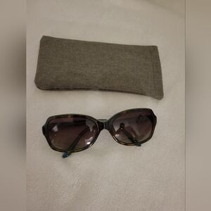 Maui Jim Stylish Tortoise Shell Sunglasses